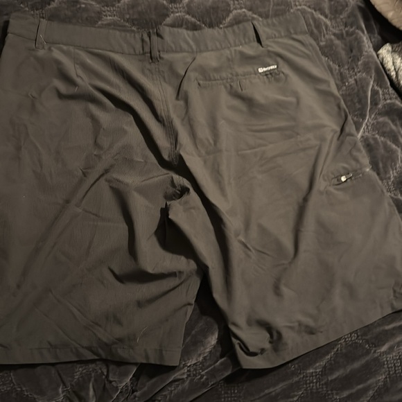 OP black four-way stretch flat front shorts size 42 - Picture 4 of 4